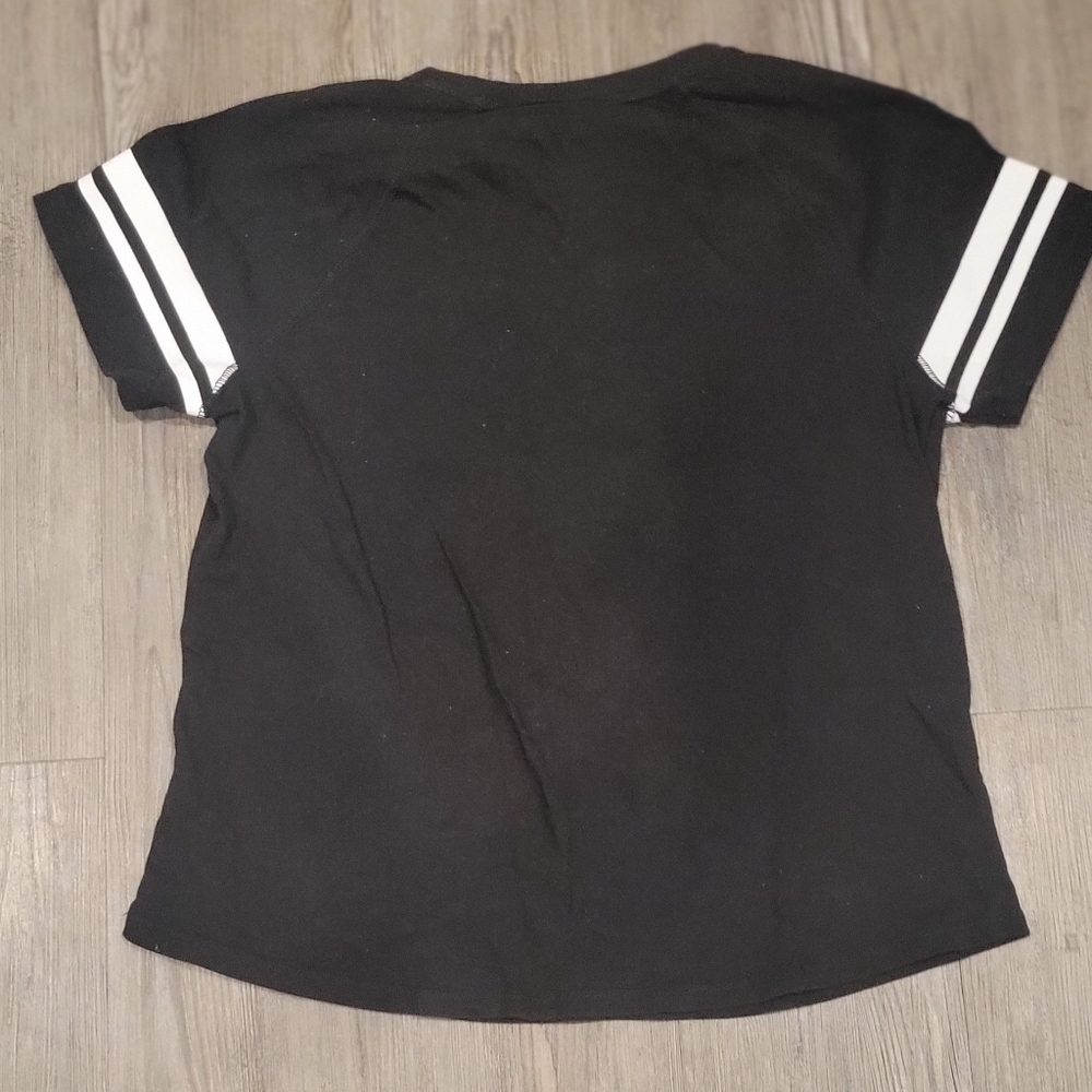 Size: XL | Girl's black graphic Tee-shirt - Varsity Shirt - Picture 3 of 3